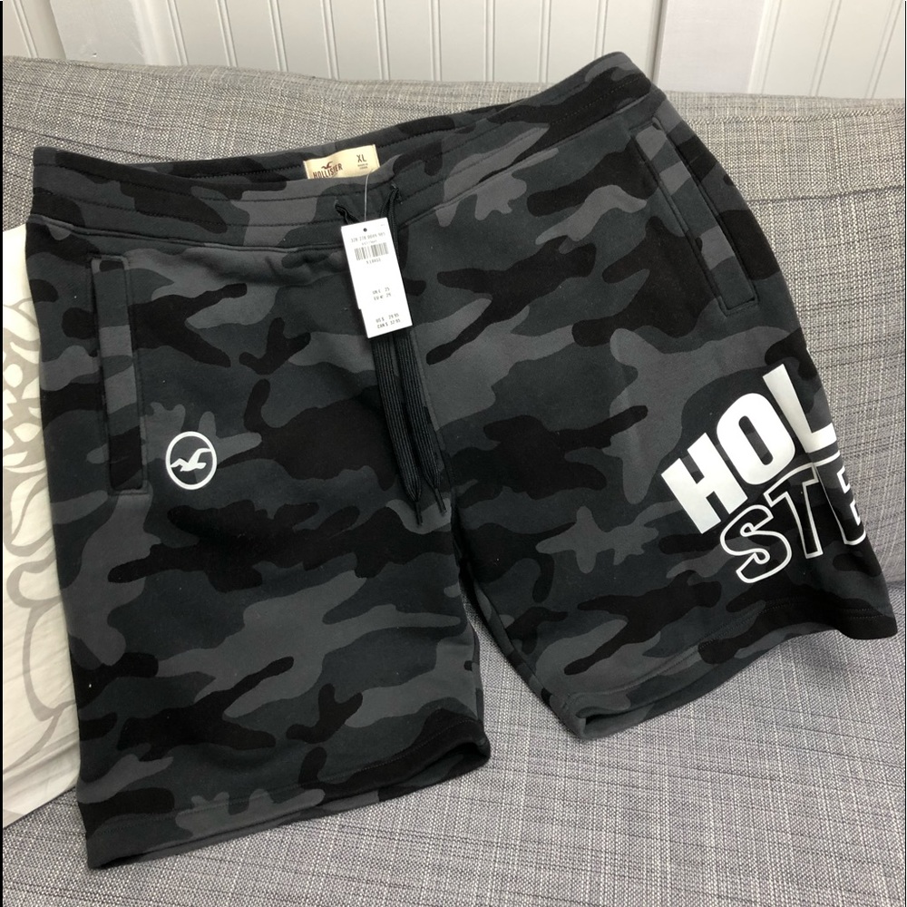 NEW WITH TAGS Hollister Shorts XL